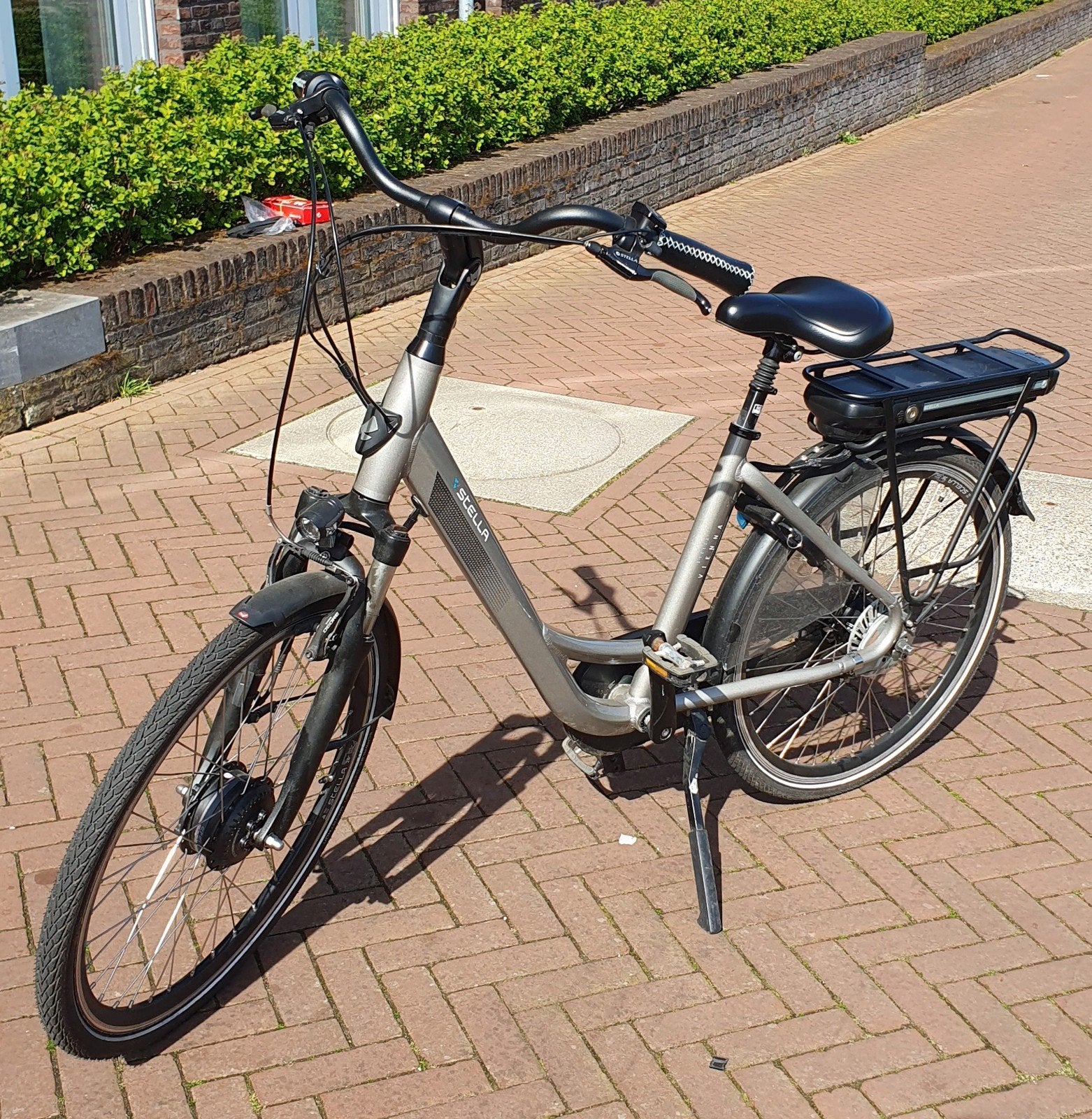 Elektrische fiets Stella Vienna Grey Unisex met kapotte accu, 47 tot 51 cm, Ophalen, Gebruikt, Overige merken