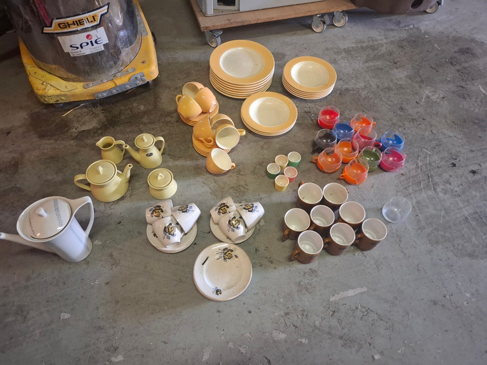 Diverse servies en keukengerei uit de jaren '60, Ophalen of Verzenden