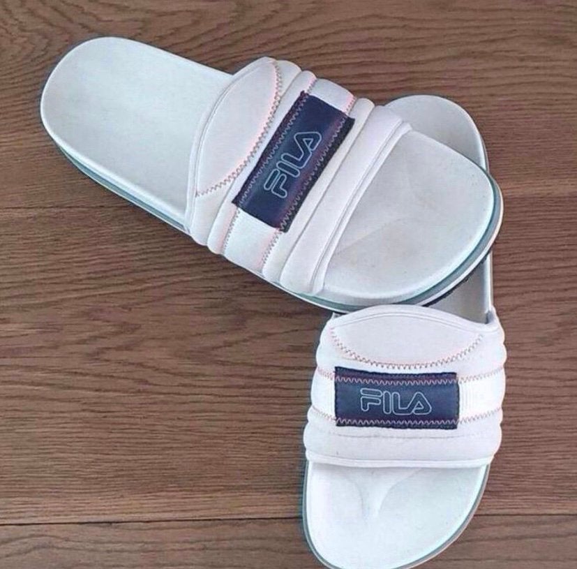 Mooie FILA slippers..mt:40, Slippers, B, Verzenden, Wit