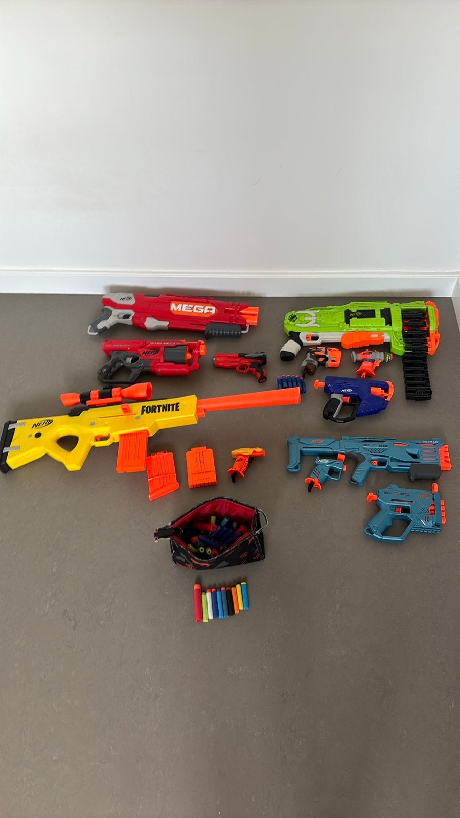 Grote Nerf Blaster Collectie met Accessoires, Ophalen, Zo goed als nieuw
