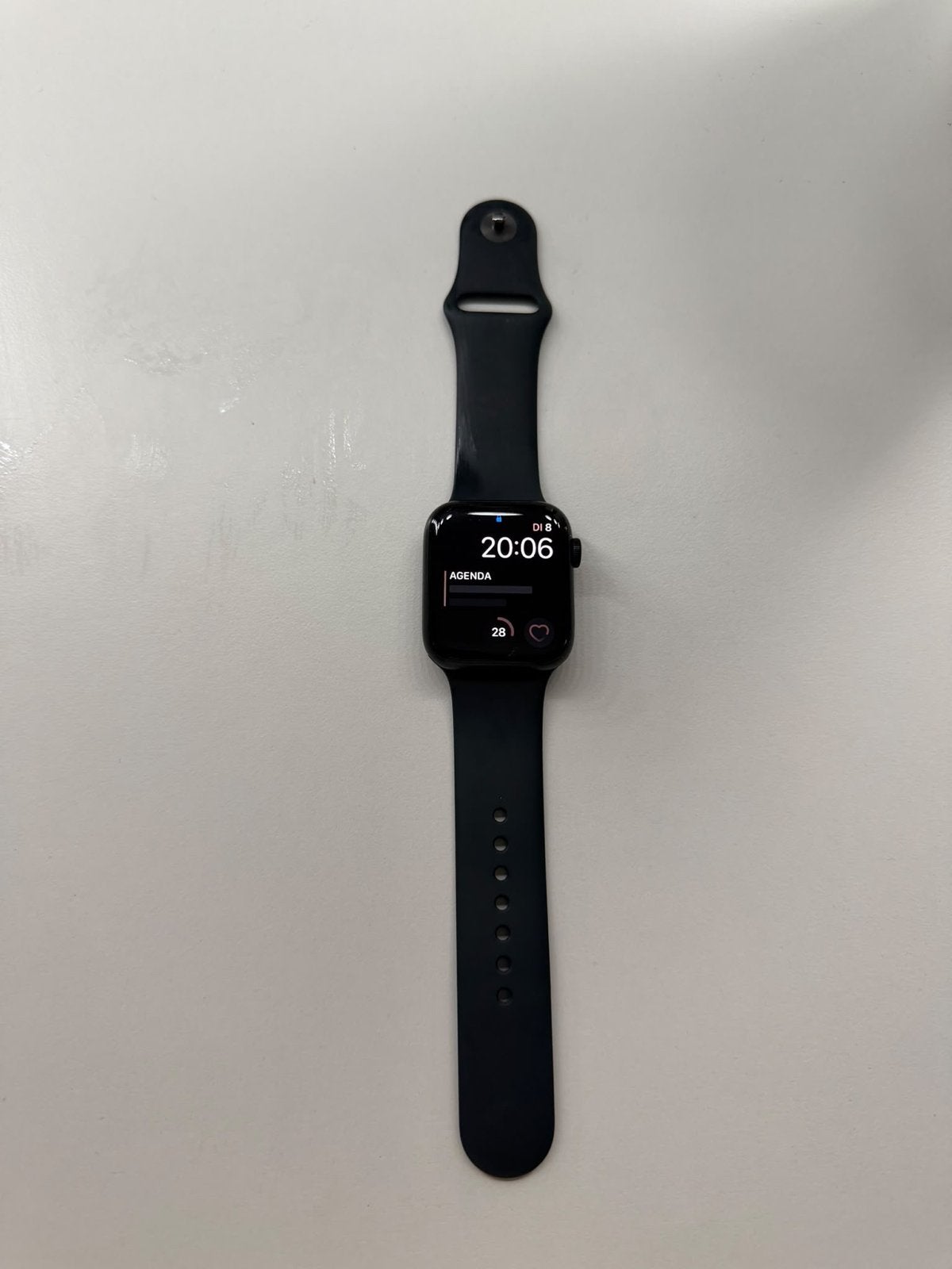 Apple Watch SE 44mm – Zwart – Zo goed als nieuw + oplader, Ophalen, Afstand, Zwart, IOS
