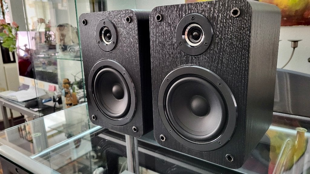 AKAI Monitors in nieuwstaat, Stereo speakers, Zo goed als nieuw, 60 tot 120 watt, Basreflex