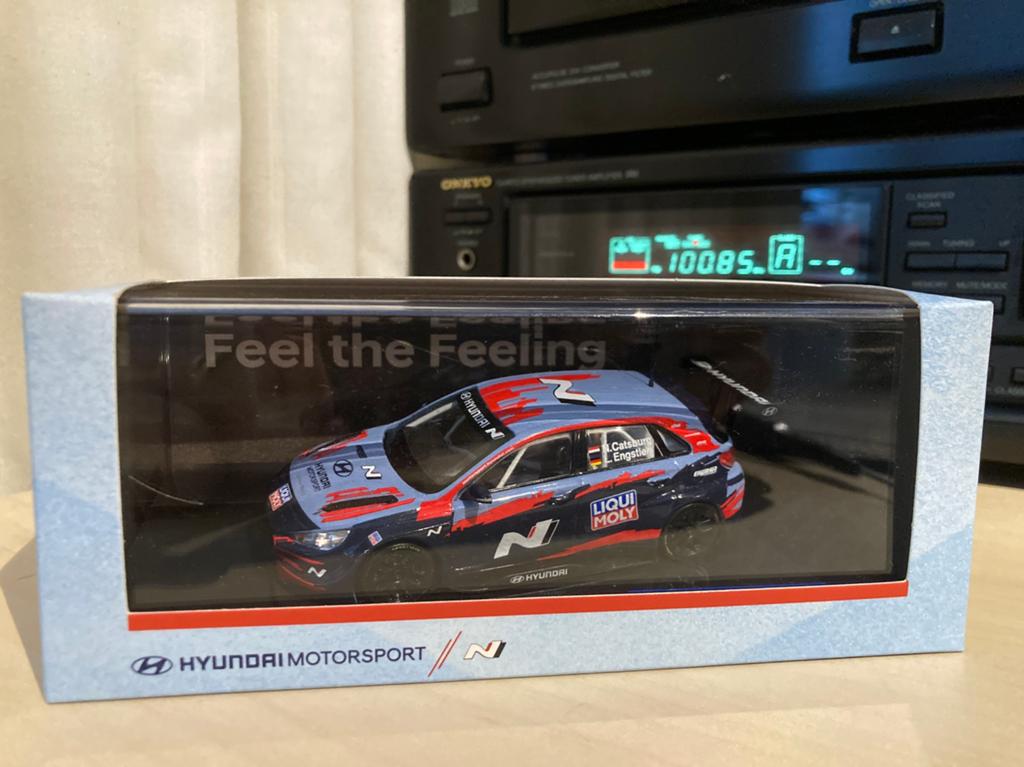 Hyundai i 30 N TCR, Hobby en Vrije tijd, Modelauto's | 1:43, Ophalen, Zo goed als nieuw, Auto, Overige merken