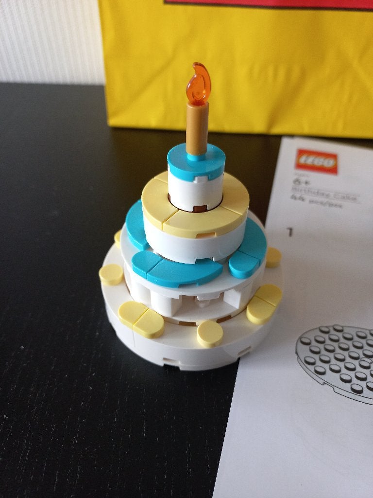 🎉🧱 LEGO® Verjaardagstaart – een feestje om te bouwen! 🧱🎉, Overige thema's, Lego, Ophalen of Verzenden, Complete set