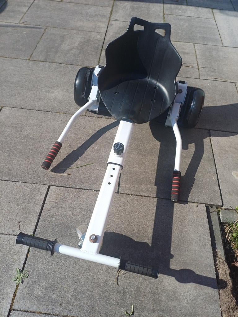 Weinig gebruikte witte hoverboard met zitje, Ophalen of Verzenden, Bumper