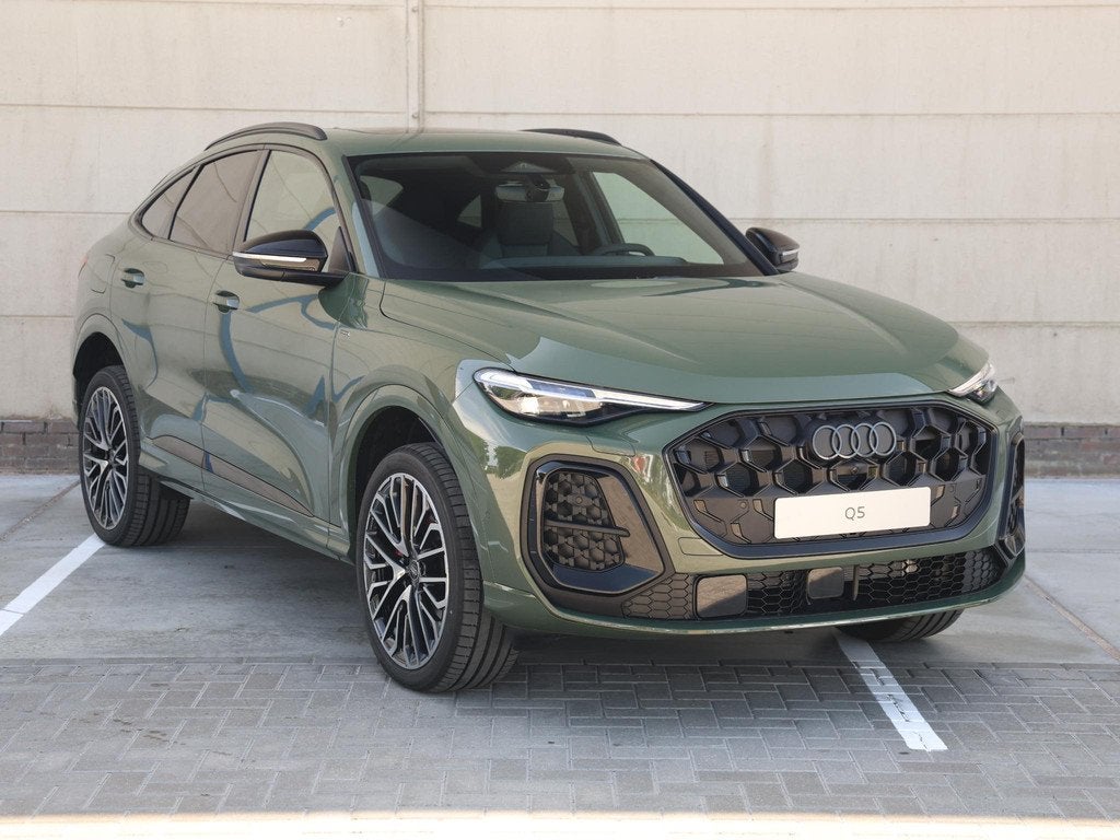 Audi Q5 Sportback S edition Competition 367 PK | Tech pro pa, Auto's, Audi, Automaat, Stof, 4 cilinders, 38 km/l