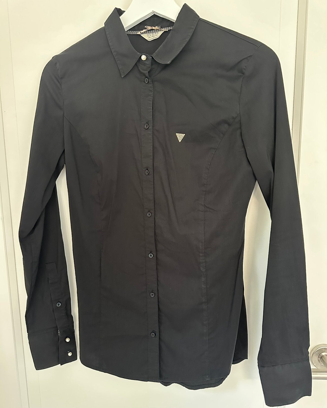 Blouse Guess, maar S, Ophalen of Verzenden, Zo goed als nieuw, Zwart