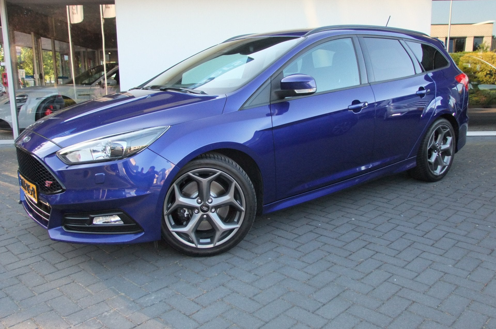 Ford FOCUS Wagon 2.0 ST-2 / RECARDO/ All-season/ Xenon/ 250P, Auto's, 15 km/l, Gebruikt, Euro 6, 4 cilinders