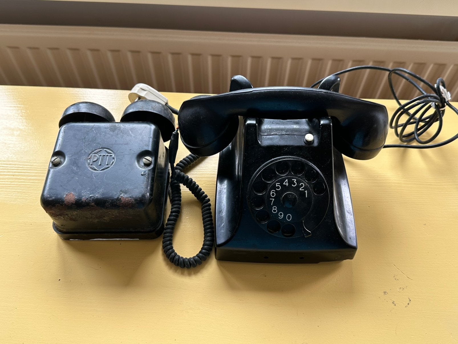 Antieke PTT telefoon, Telecommunicatie, Vaste telefoons | Niet Draadloos, Ophalen, Zo goed als nieuw