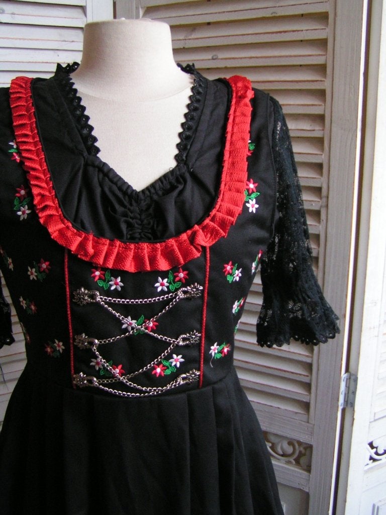 tiroler dirndl jurk en blouse maat 34 nr XX 415, Verzenden, Kleding, Maat 34 (XS) of kleiner, Overige thema's