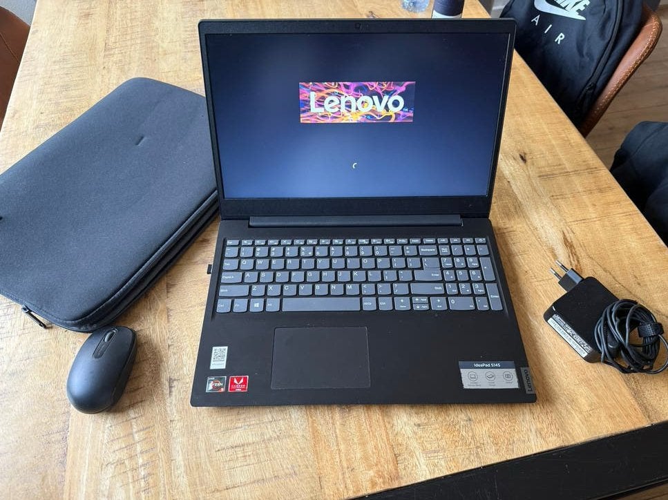 Lenovo IdeaPad S145 - AMD Ryzen 3 - 8GB RAM - 256GB SSD, Ophalen, 2 tot 3 Ghz, 8 GB, Zo goed als nieuw
