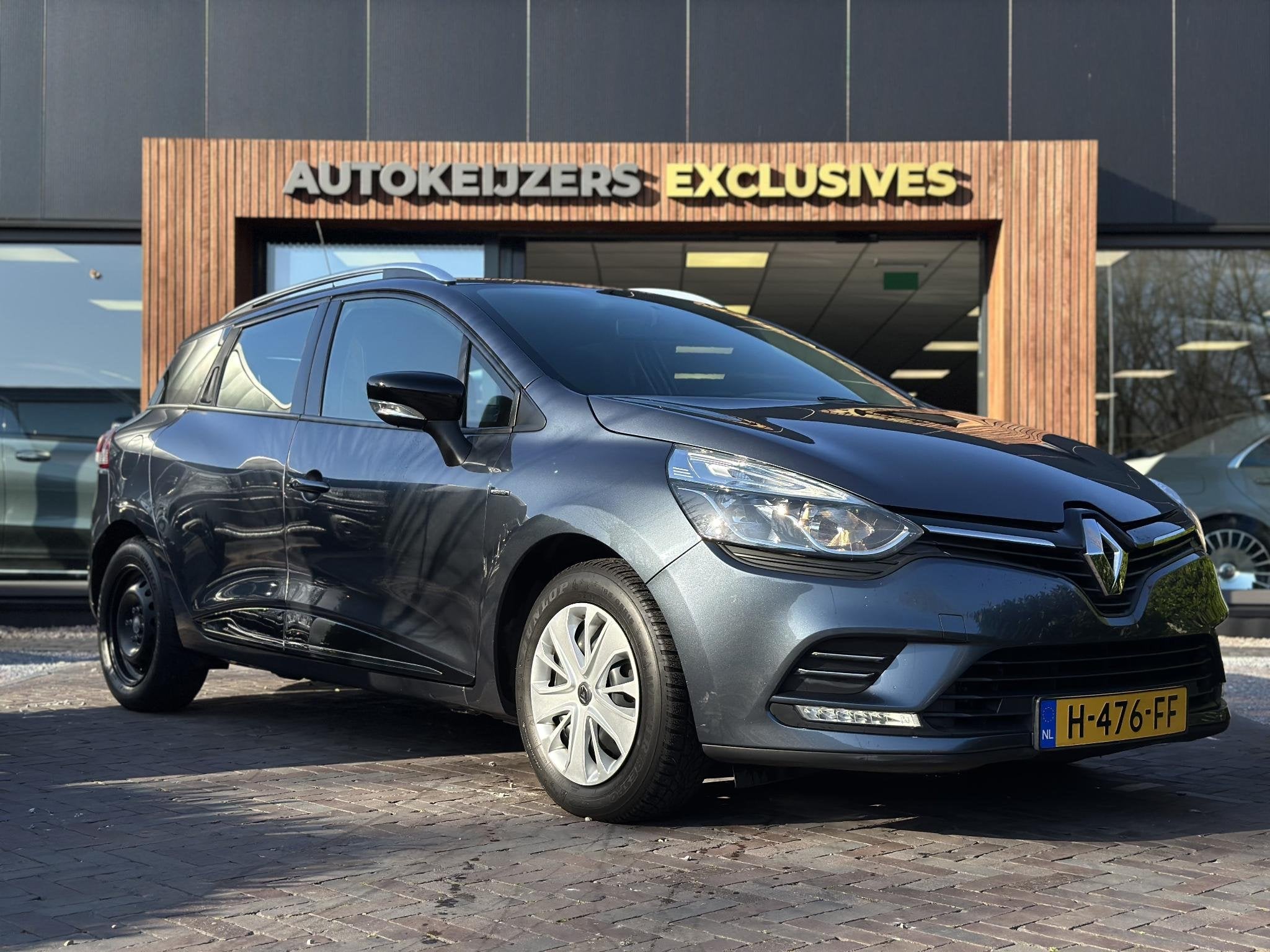 Renault Clio Estate 1.2 16V Airco Cruise Control Trekhaak, Auto's, Voorwielaandrijving, Euro 5, Stof, Gebruikt