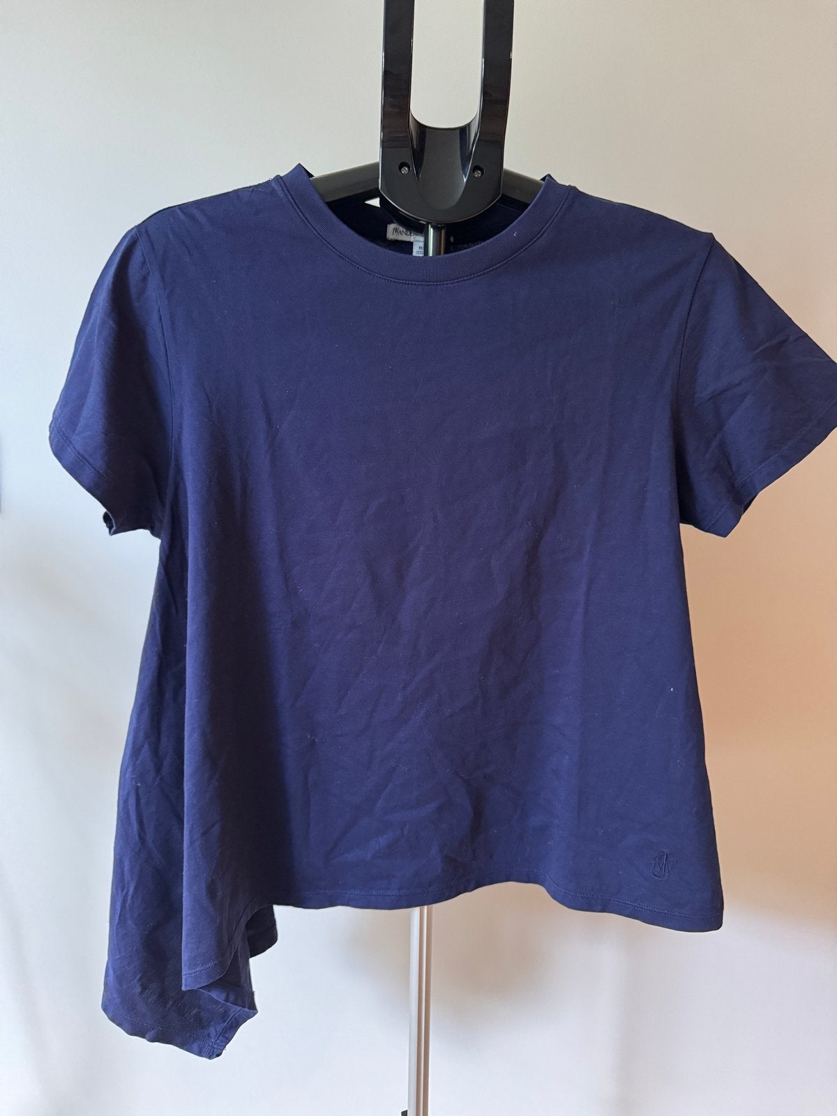 Uniqlo x JW Anderson Marineblau Asymmetrisch T-shirt, Blauw, Maat 46/48 (XL) of groter, Ophalen of Verzenden, Zo goed als nieuw