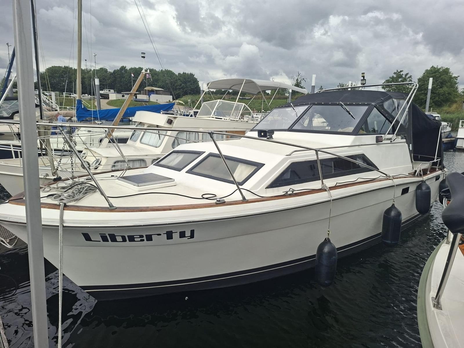 trojan f26 polyester kruiser, Binnenboordmotor, Diesel, Dieptemeter, 60 cm