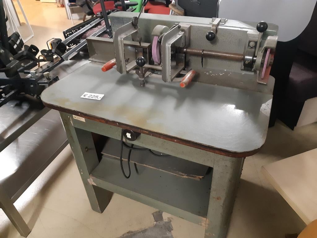 Slijpbank slijpmachine voor o.a. schaatsen, Ophalen, Info@tommysmit.nl, Gebruikt, 7008AR