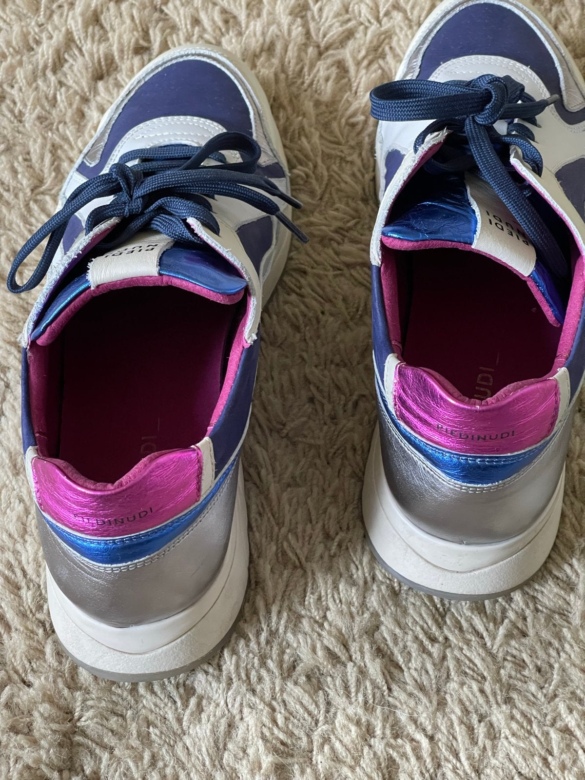 Piedi Nudi Leren Sneakers Blauw-Wit-Rosé Maat 42 Z.G.A.N., Kleding | Dames, Schoenen, Ophalen of Verzenden, Zo goed als nieuw