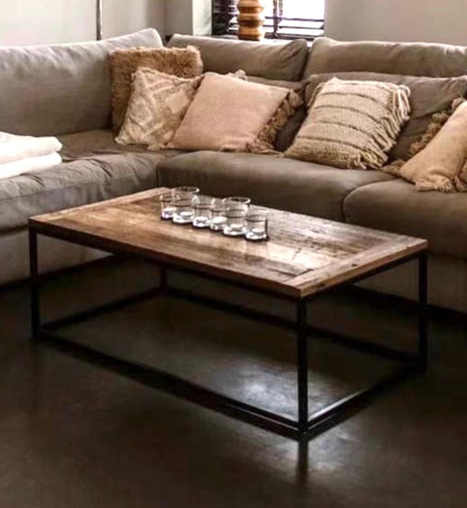 Robuuste salontafel van gerecycled hout en metaal, Huis en Inrichting, Tafels | Salontafels, 100 tot 150 cm, Zo goed als nieuw