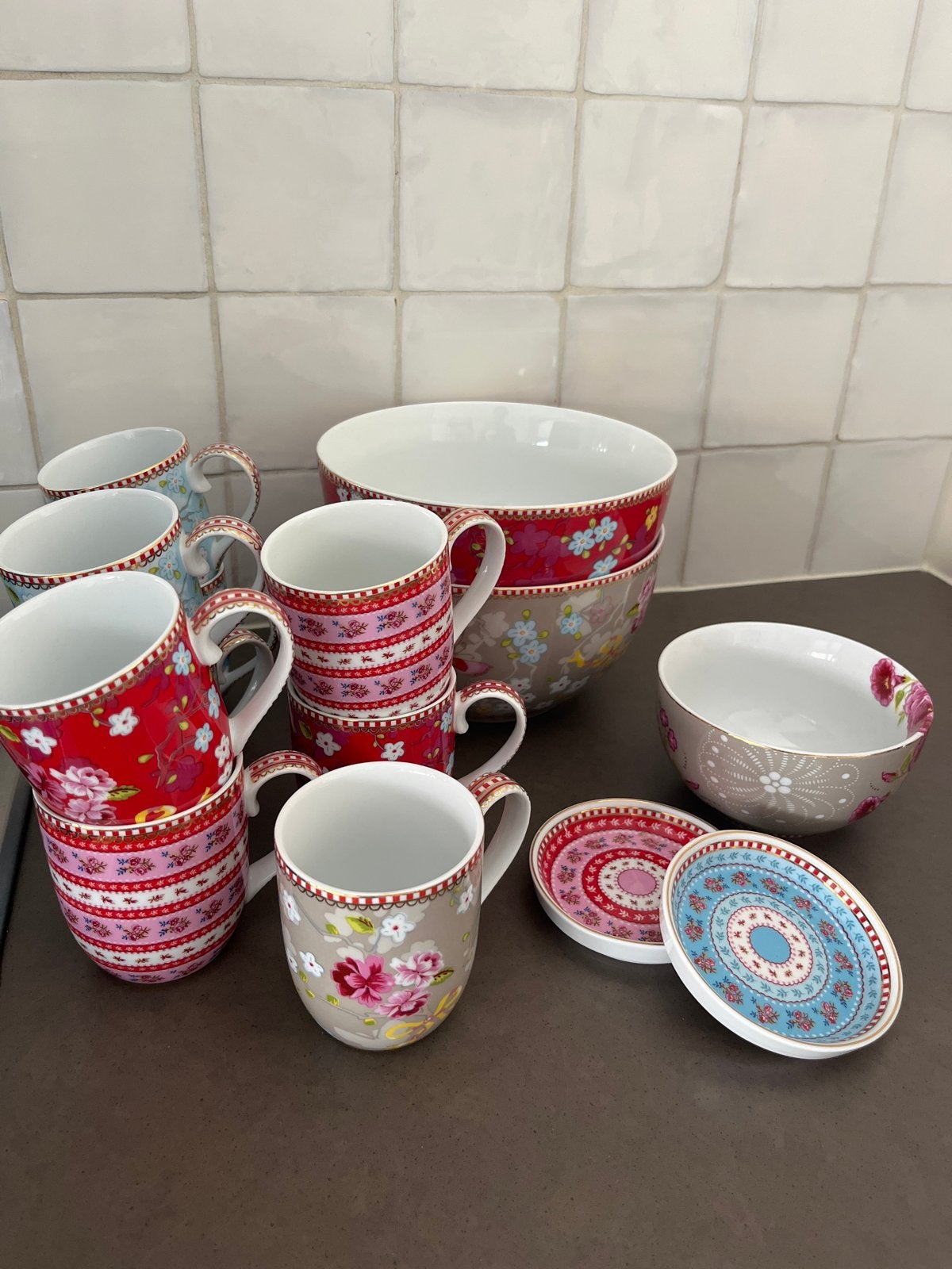 Pip Studio servies: mokken en schalen, Pip Studio, Ophalen of Verzenden, Zo goed als nieuw, Kom(men)