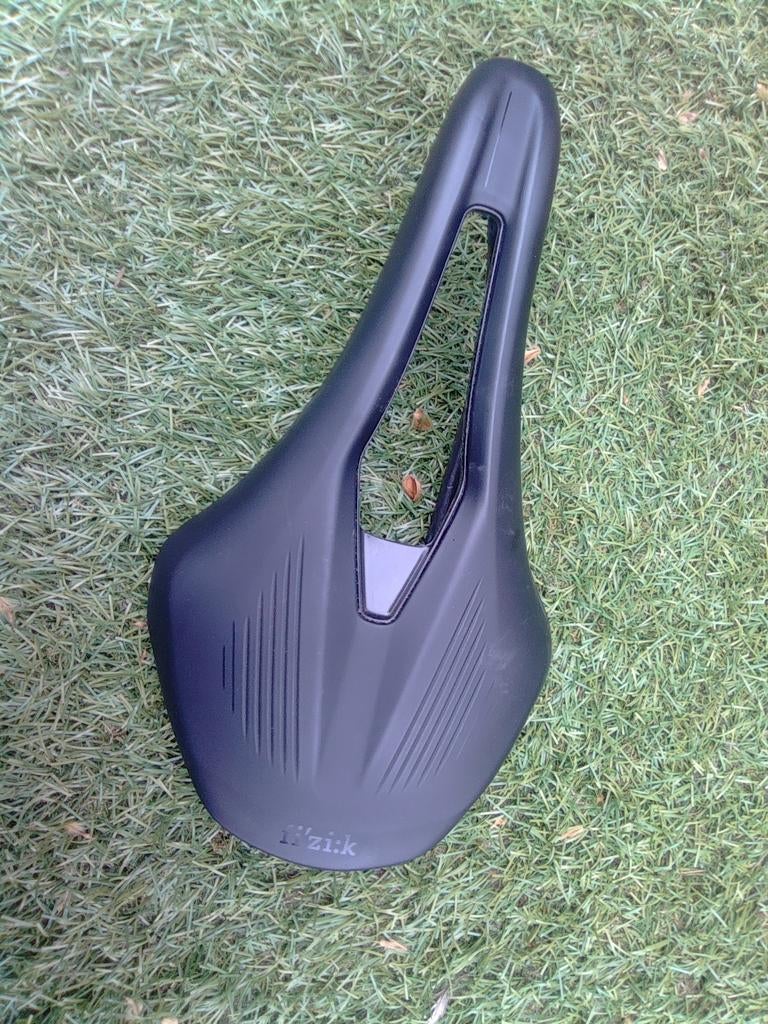 Fizik Vento R1 zadel, Ophalen of Verzenden, Zadel, Carbon