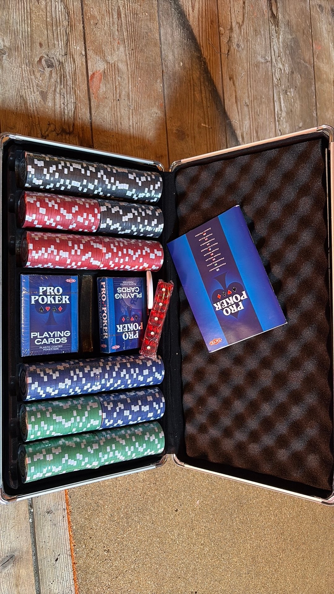 Pokerset, Ophalen, Nieuw