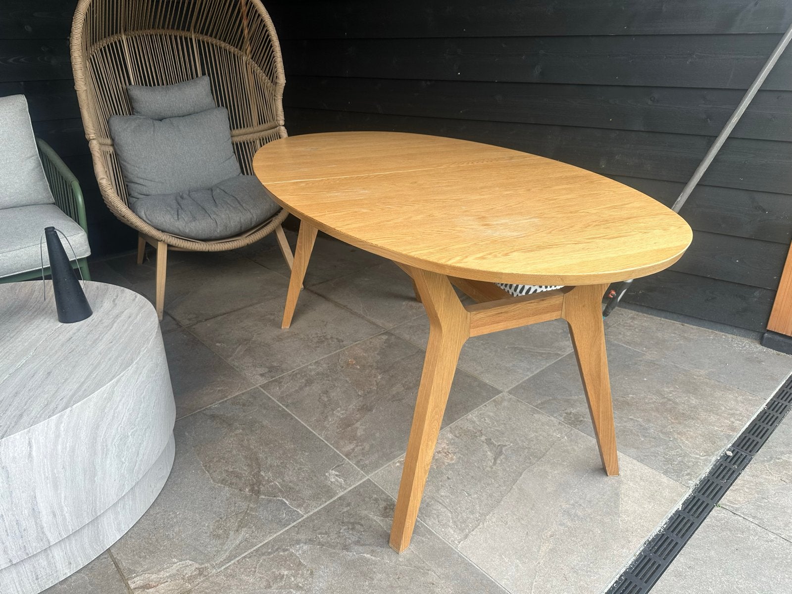 Uitschuifbare eettafel van eikenhout - Ovaal
