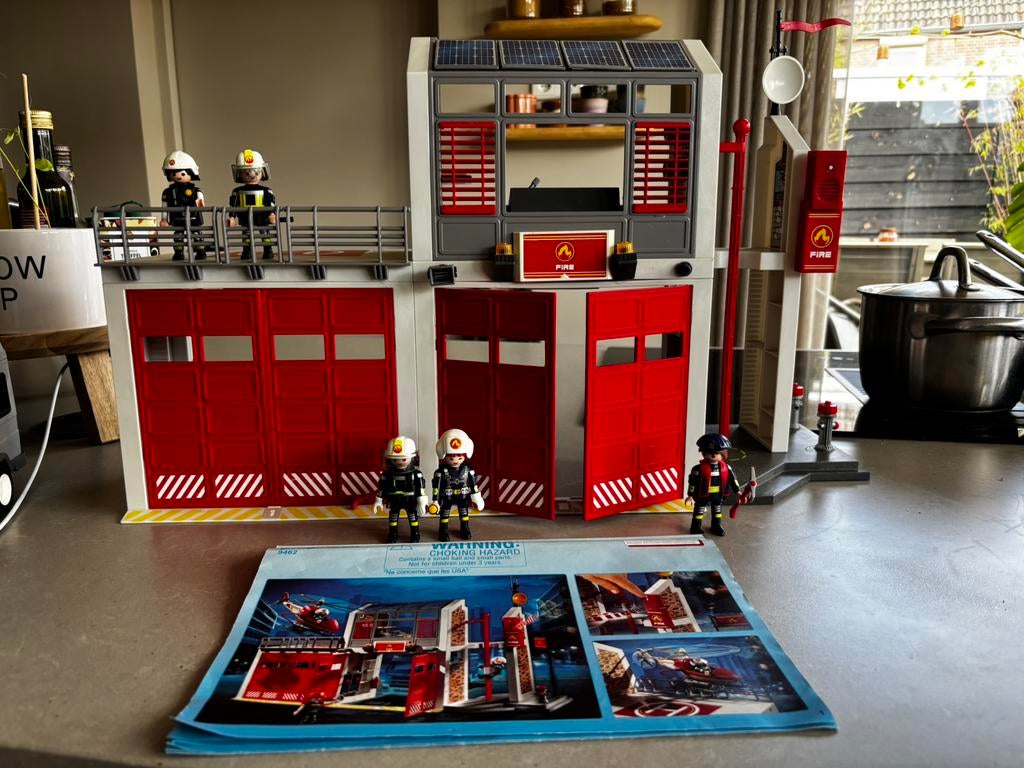 Playmobil 9462 brandweerkazerne, Kinderen en Baby's, Speelgoed | Playmobil, Ophalen of Verzenden, Gebruikt, Los playmobil