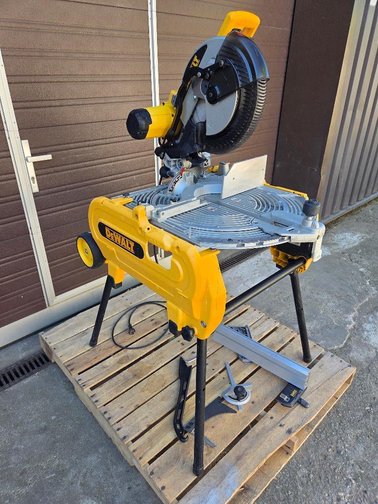 DeWalt D27107 Combinatiezaag TGS | 2000W | 305mm, Ophalen, 70 mm of meer, Overige typen, Zo goed als nieuw