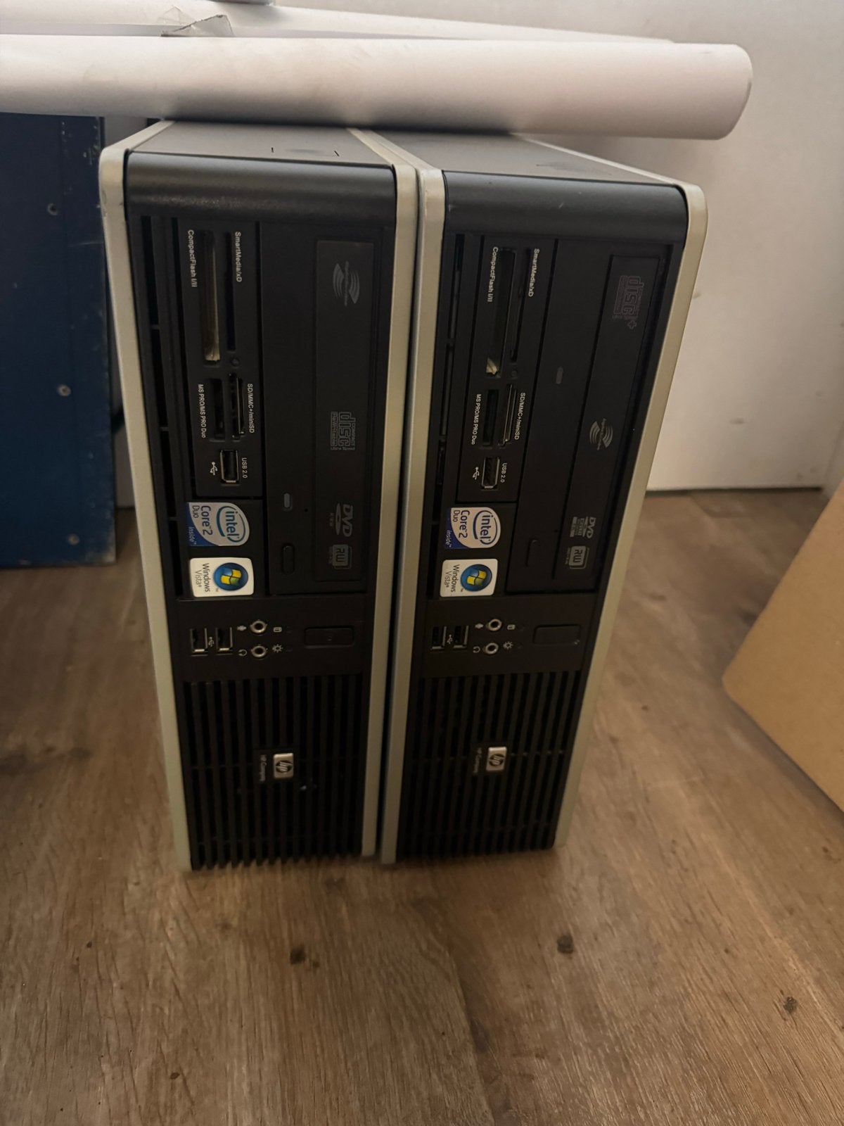 2x HP Core 2 Duo Desktop, Ophalen of Verzenden, Gebruikt, Minder dan 4 GB, Onbekend