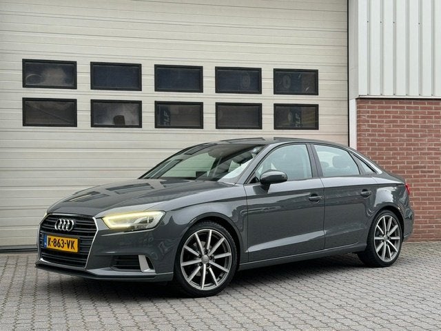 Audi A3 1.0Tfsi DSG 116pk Nano grey PDC|NAVI|TREKHAAK, Dealer onderhouden, Stof, Euro 6, 116 pk