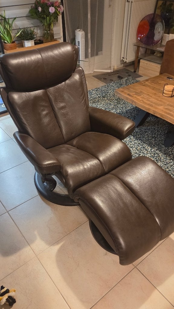 Stressless Magic (M) stoel met hocker - Velaro Leer, Huis en Inrichting, Ophalen, Zo goed als nieuw, 50 tot 75 cm, Leer