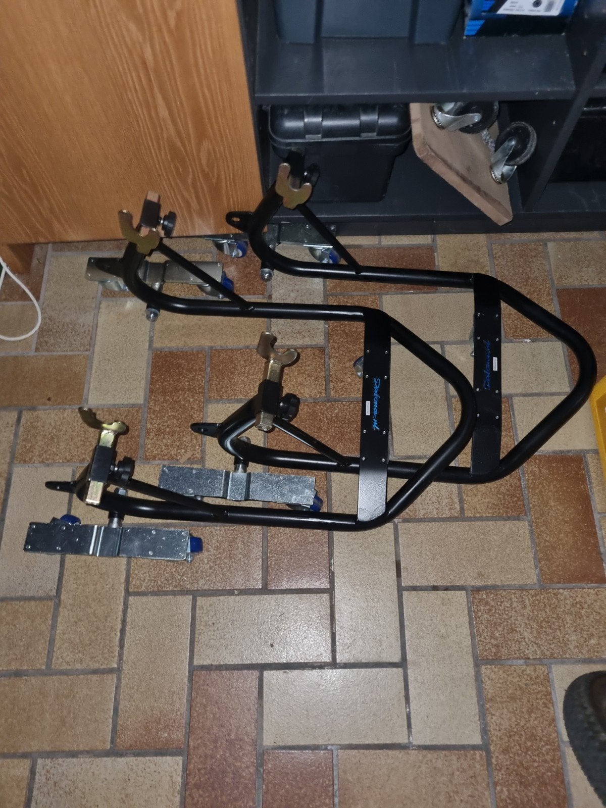 Motorbok met wielen - Motor alle kanten rollen, Ophalen of Verzenden, Nieuw