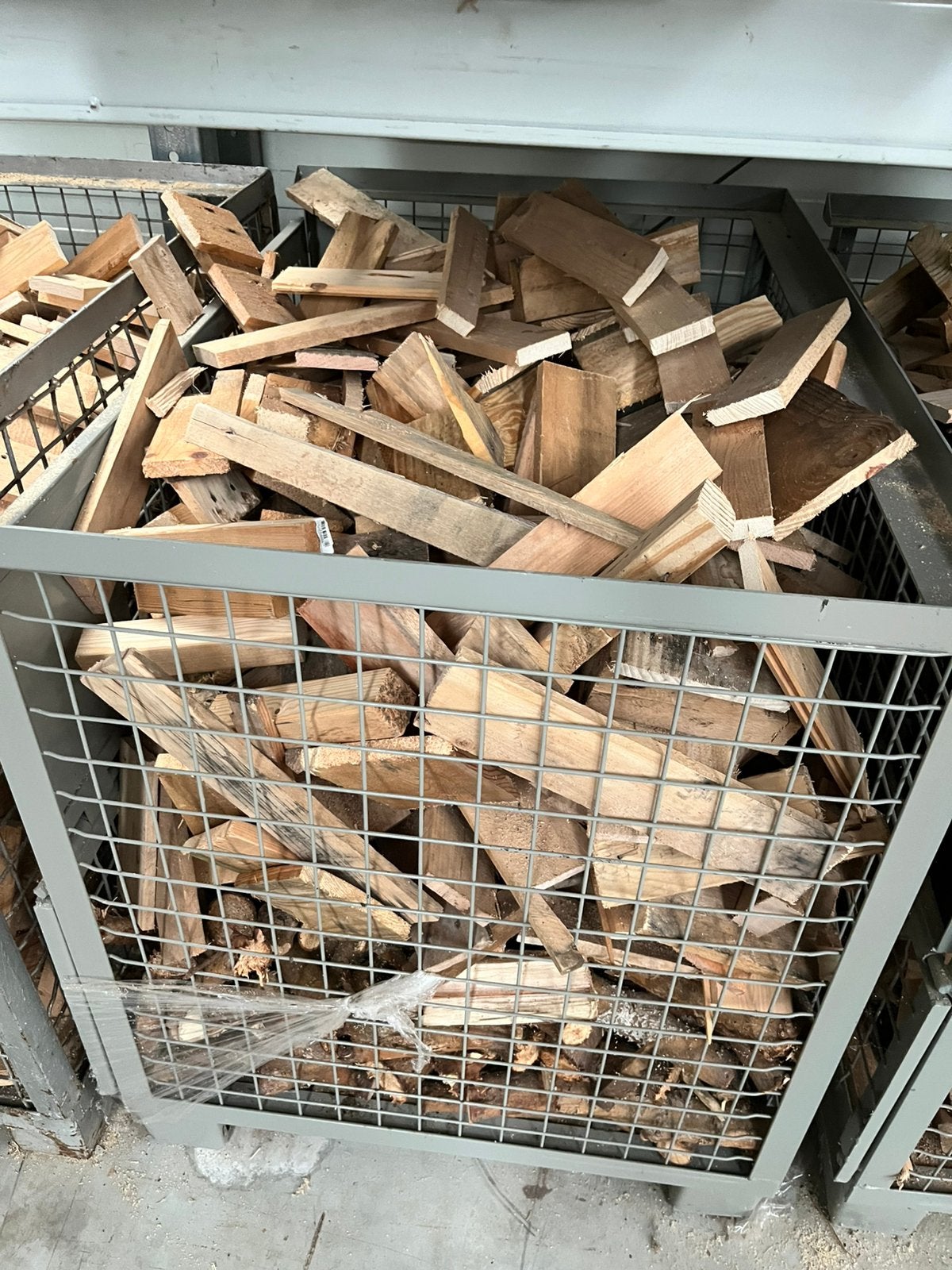 Stookhout inclusief nieuwe gitterboxen, Tuin en Terras, 6 m³ of meer, Ophalen