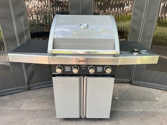 Barbecue, Ophalen, Zo goed als nieuw, Grand Hall