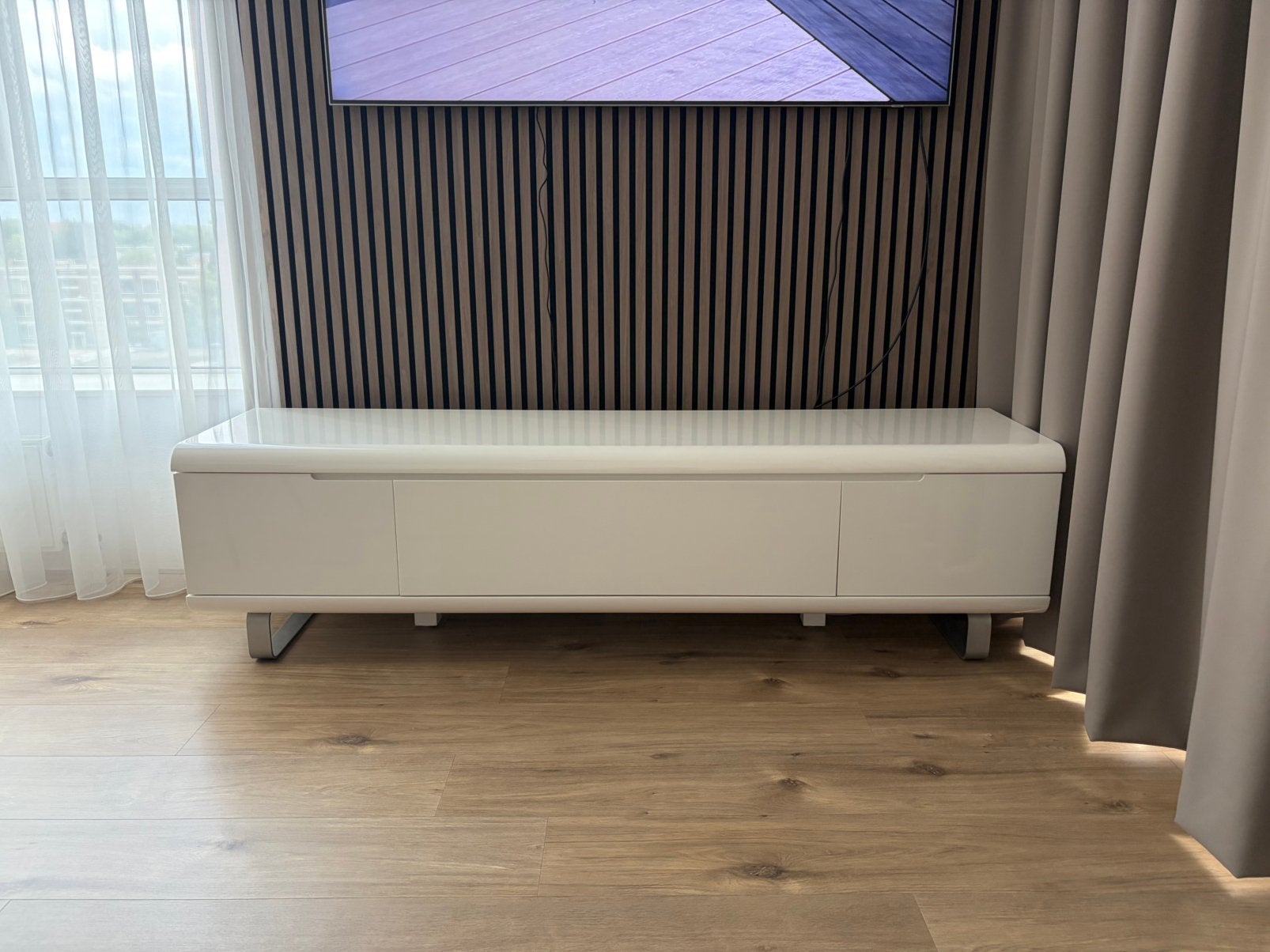 TV meubel 180 cm hoogglans wit, Ophalen, 150 tot 200 cm, Zo goed als nieuw, Minder dan 100 cm