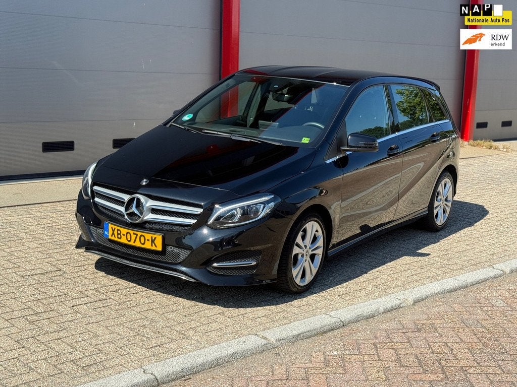 Mercedes-Benz B-klasse 180 Ambition | AUTOMAAT | DEALER ONDE, Auto's, 1325 kg, Gebruikt, Euro 6, 4 cilinders