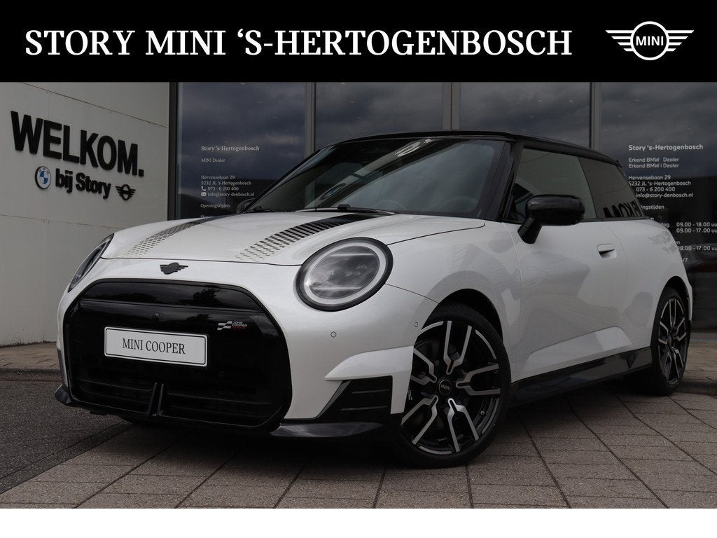 MINI Hatchback Cooper E / JCW / Pakket L / 18" JCW Lap Spoke