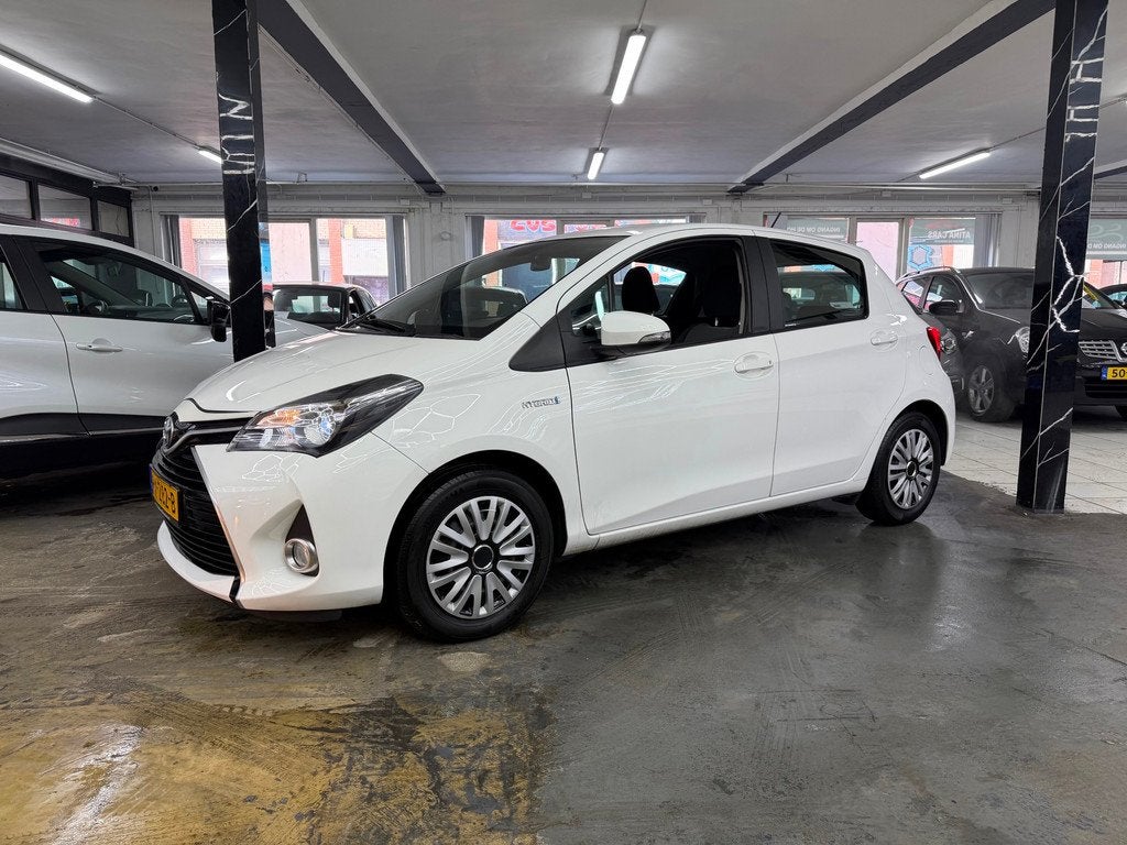 Toyota Yaris 1.5 Hybrid Business Plus Dealer onderhouden, Auto's, 1497 cc, Gebruikt, 4 cilinders, Bedrijf