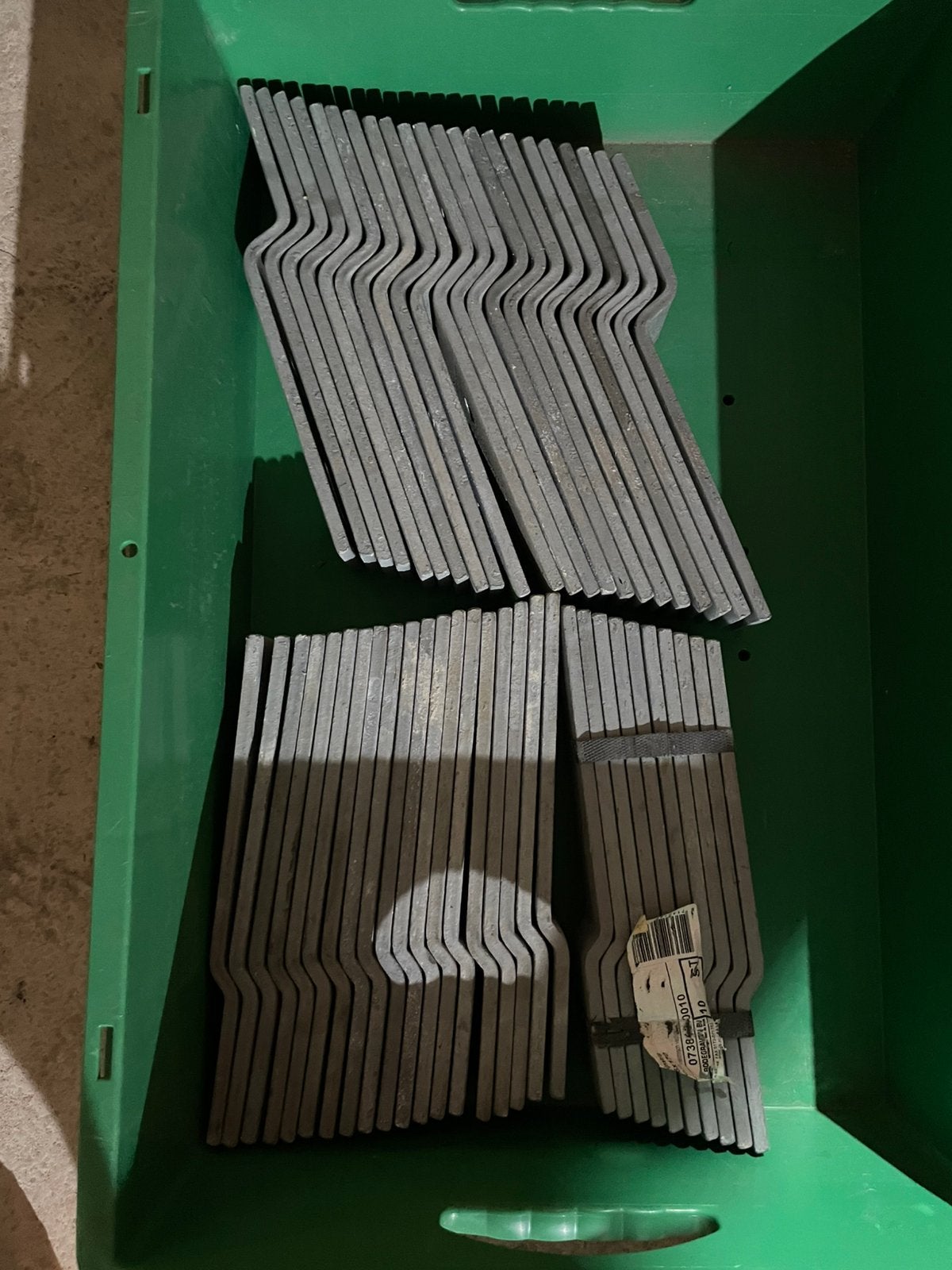 Bodegraven vloer/kozijnstrip hoeken beugels, Ophalen, Zo goed als nieuw, Kooi, Minder dan 60 cm
