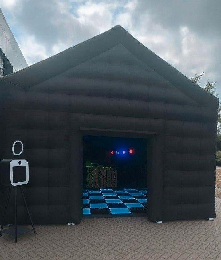 🎉 Opblaasbare Partytent Huren | 4x4-5x5-5x6-6x6-8x6 maten, Ophalen of Verzenden, 5 tot 8 meter