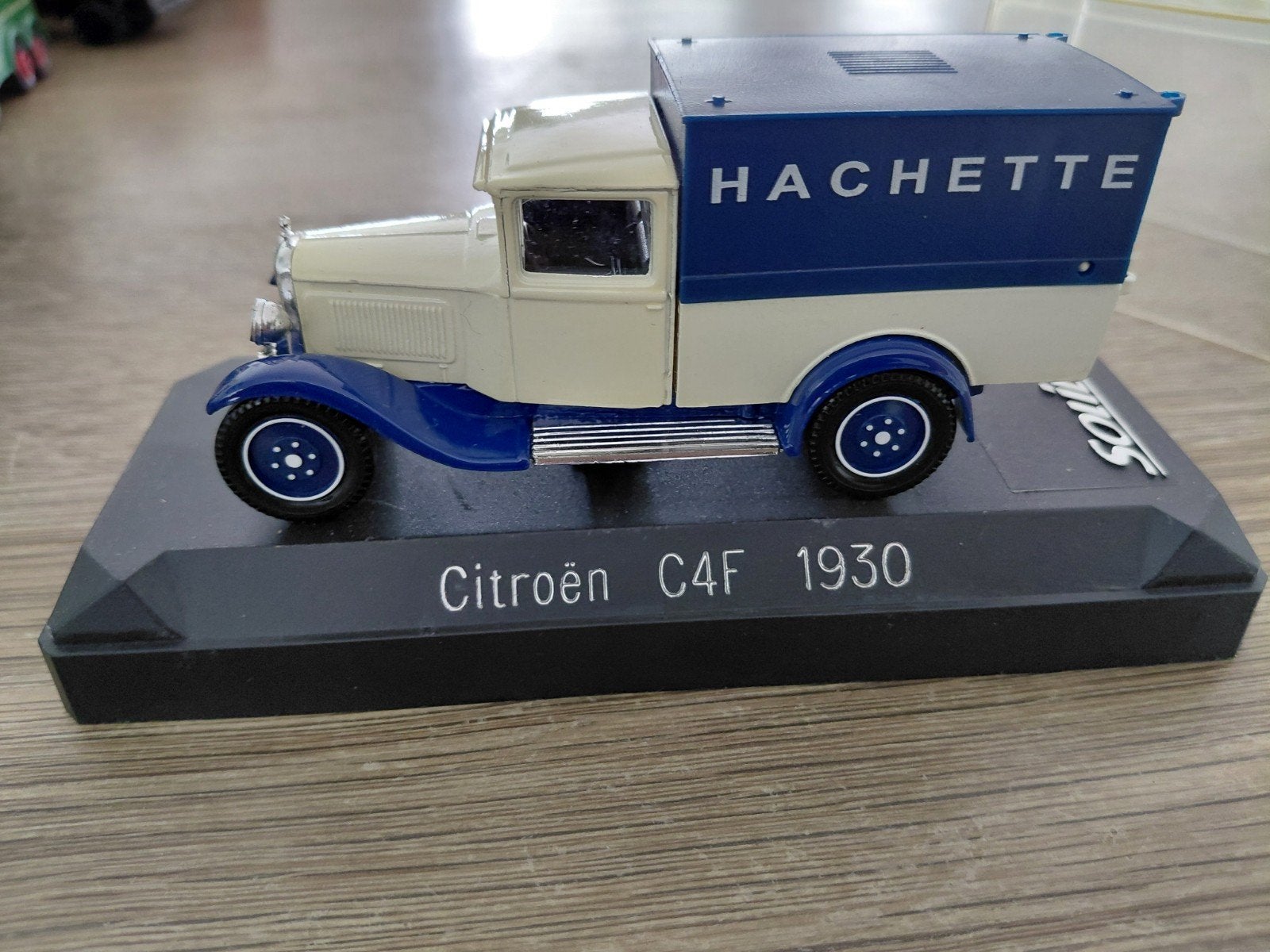 Citroën hachee op display, Hobby en Vrije tijd, Ophalen of Verzenden, Zo goed als nieuw, Auto, Solido
