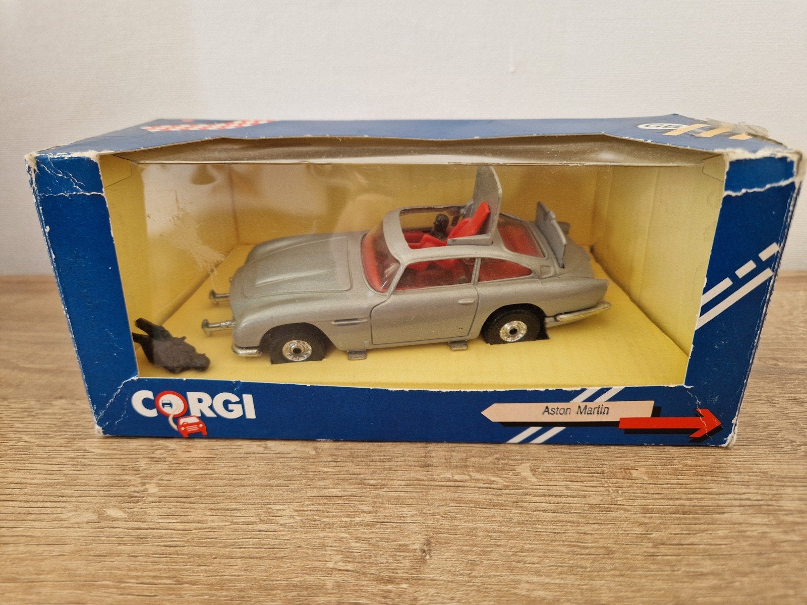 Corgi James Bond Aston Martin DB5 C271/1, Ophalen, Auto