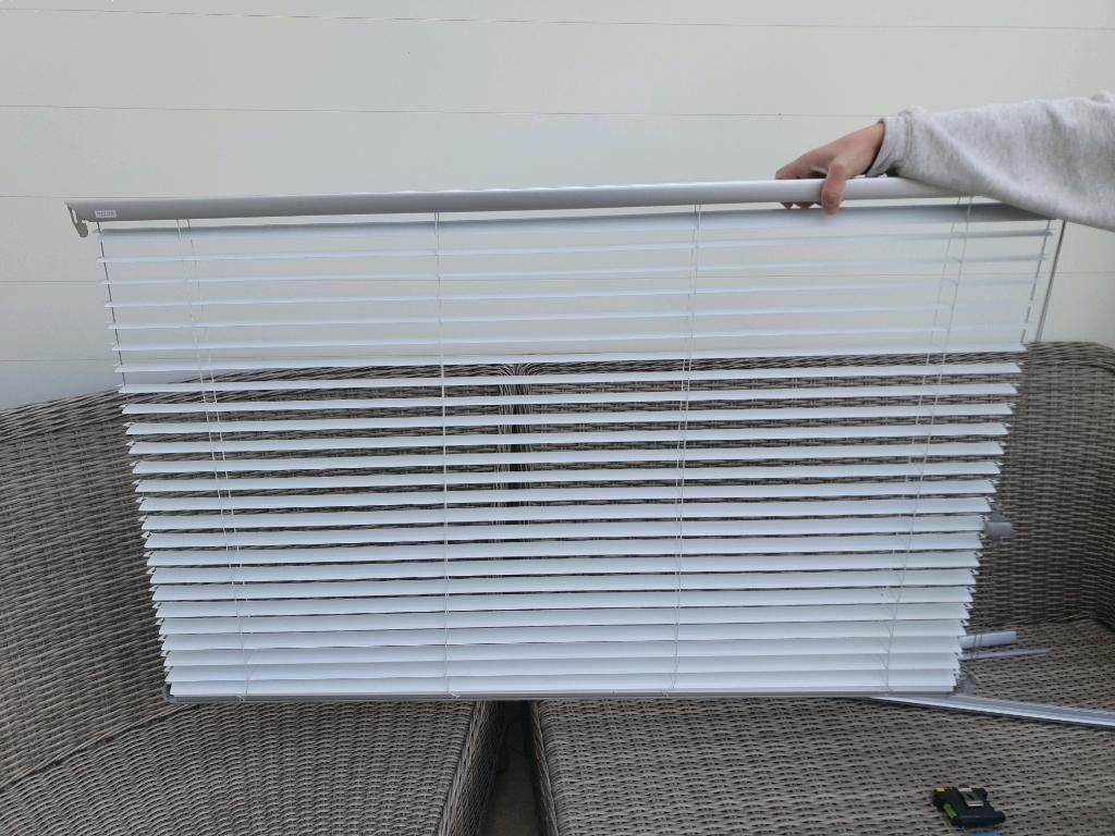 Velux jaloezieën / lamellen aluminiun, kleur wit, Ophalen, 50 tot 100 cm, Zo goed als nieuw, Wit
