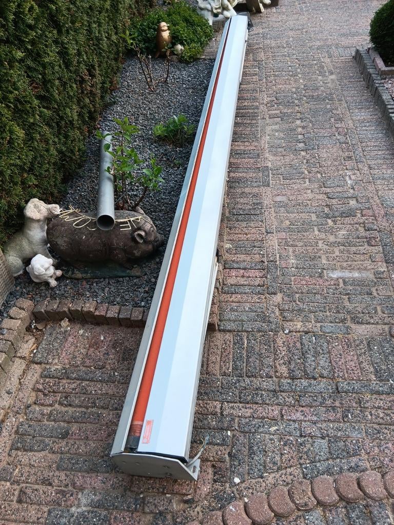 Knikarm Zonnescherm Elektrisch Gebruikte Zonnescherm, Ophalen, Gebruikt, Elektrisch, 150 tot 300 cm