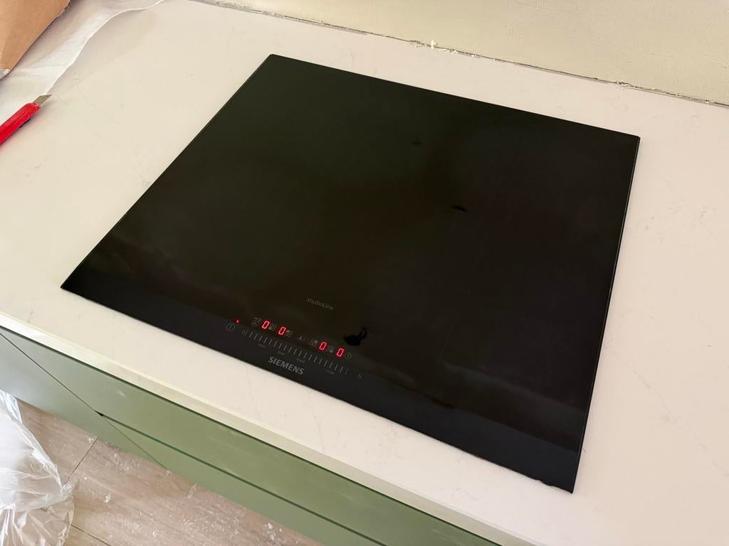Siemens StudioLine EH677FFC5E inductiekookplaat, Ophalen, 4 kookzones, Zo goed als nieuw, Energieklasse A of zuiniger