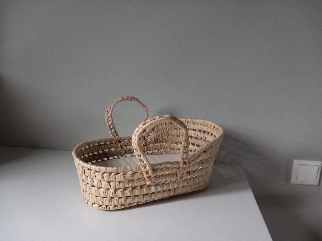Schattig poppenmandje te koop, Ophalen of Verzenden, Nieuw, Babypop