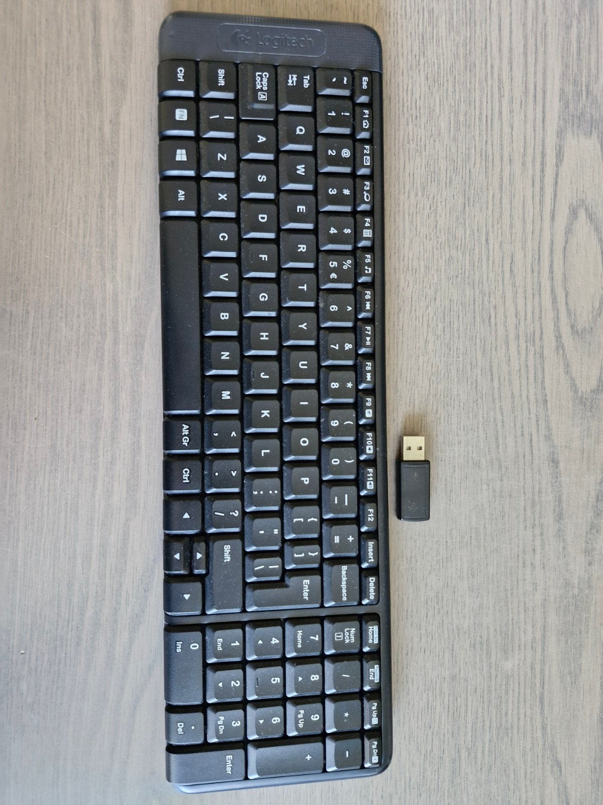 Logitech K220 draadloos toetsenbord, Gebruikt, Draadloze ontvanger, Ophalen of Verzenden, Draadloos
