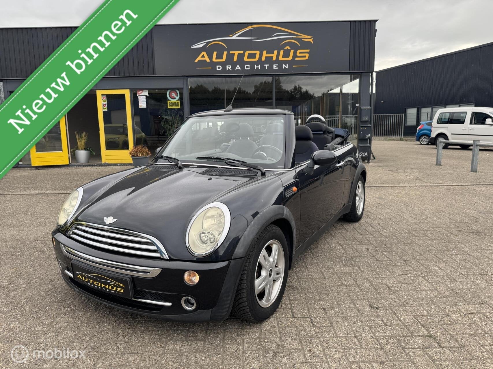 Mini Cabrio 1.6 Cooper automaat airco el ramen lm velgen 897, Auto's, Stof, Gebruikt, Zwart, 4 cilinders