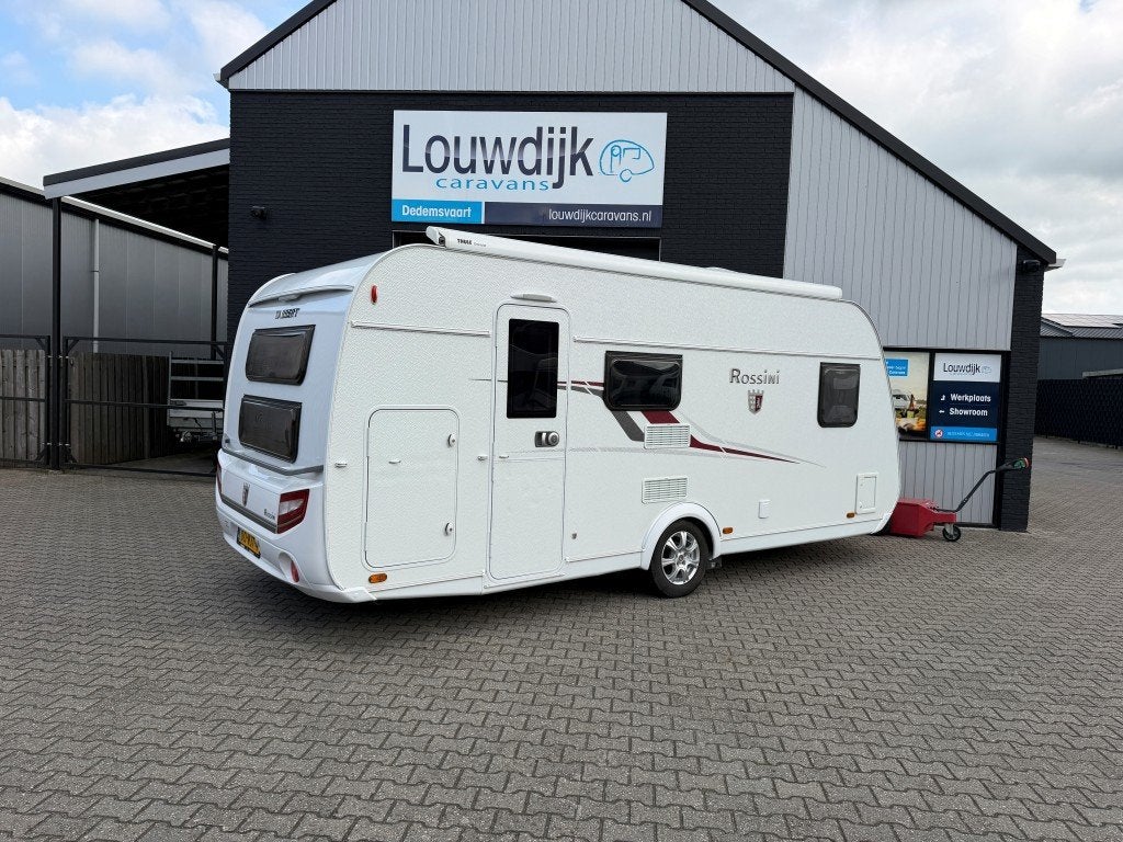 TABBERT Rossini 520 DM '19 (6 pers. Mover, Luifel), Tabbert, 7 tot 8 meter, Bedrijf, Treinzit