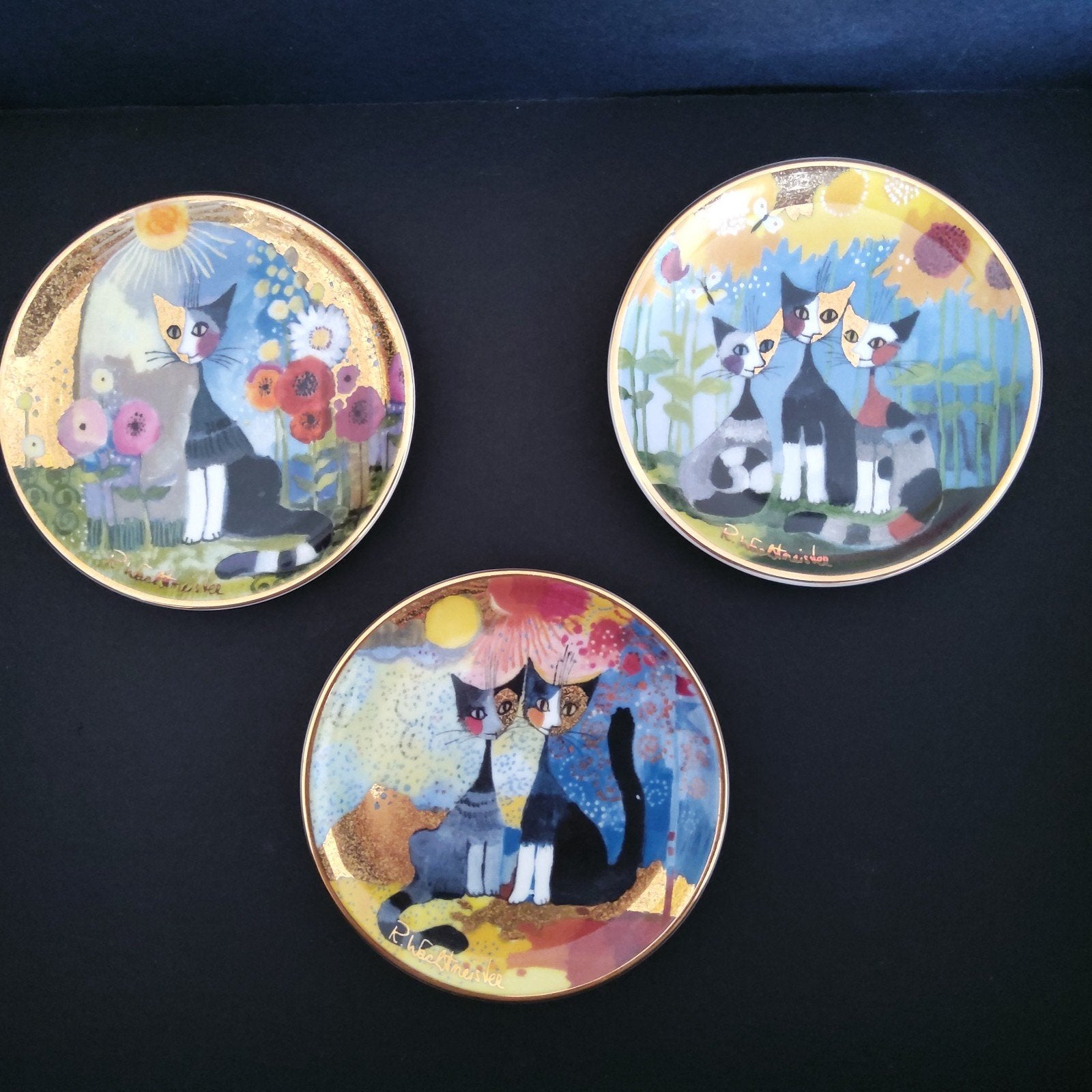 3 poezen bordjes porselein van R. Wachtmeister, Ophalen of Verzenden