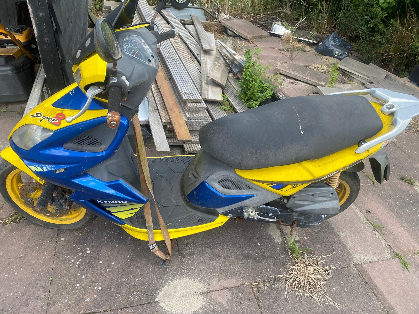 Kymco super 8  50 cc zonder kenteken papieren, Ophalen, Zo goed als nieuw, Benzine, Speedfight